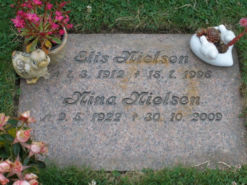 Nina Nielsen .JPG